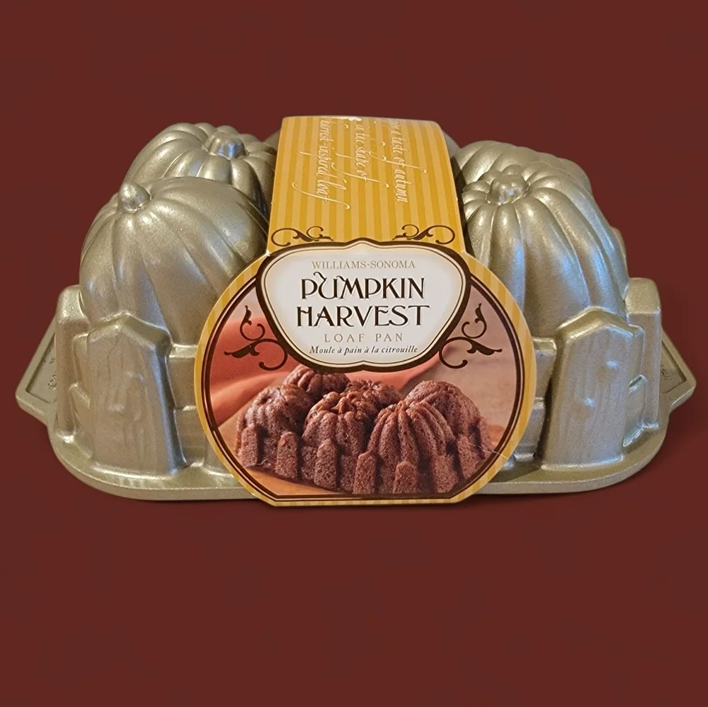 Williams Sonoma Pumpkin Harvest Loaf Pan by Nordic‎ Ware